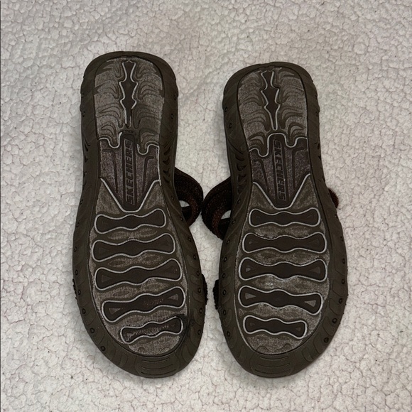 Skechers bundle 2 pairs sandals Women's Black and Brown Sandals - Picture 11 of 11